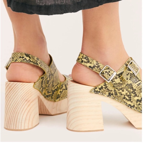 Free People Printed Belems Clog - Picture 4 of 11